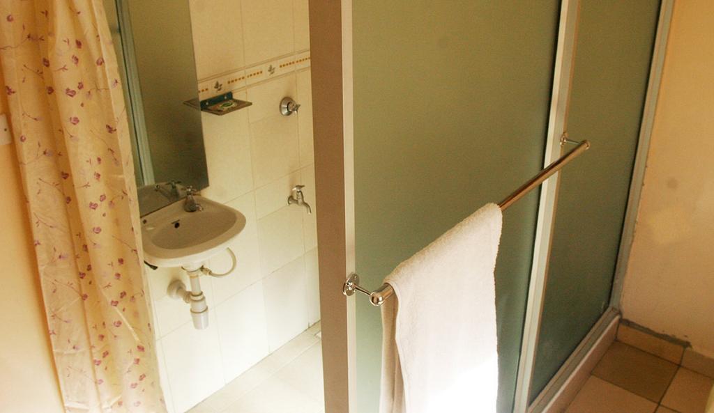 Rainbow Hotel Nairobi Room photo